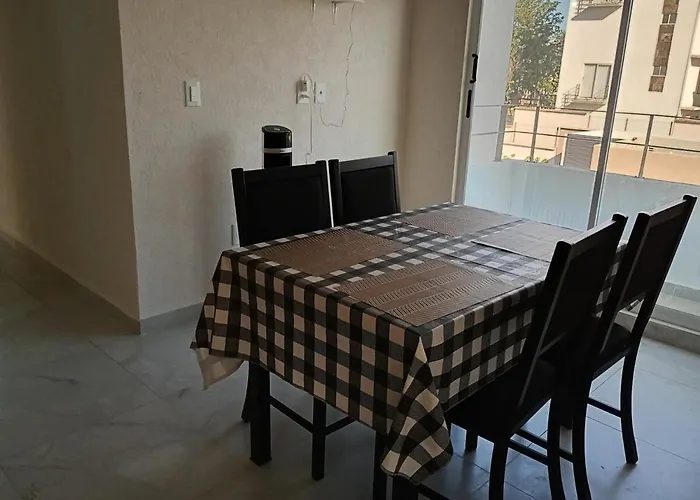 2 Bedroom Apartment, Compartido Apartment *