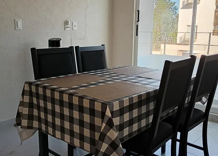 2 Bedroom Apartment, Compartido Apartment